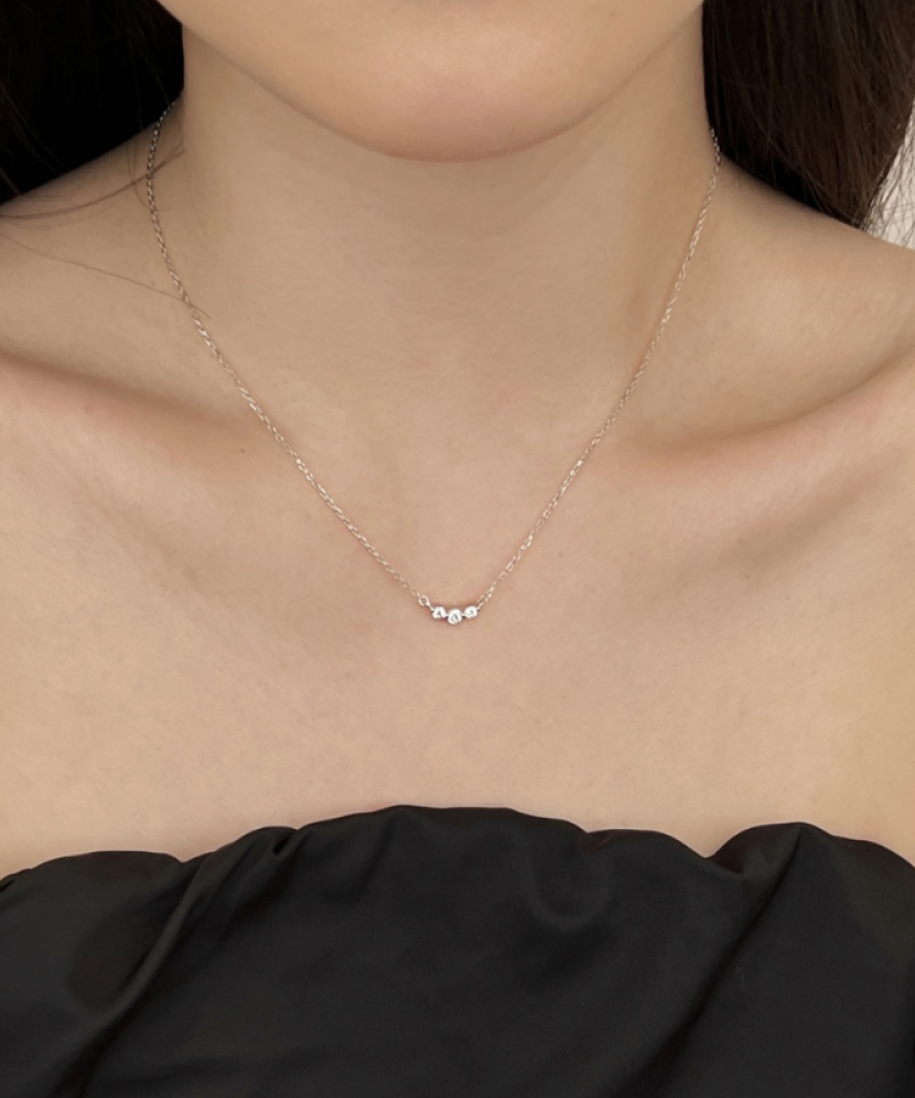 Sidabrinė grandinėlė su cirkonio pakabuku