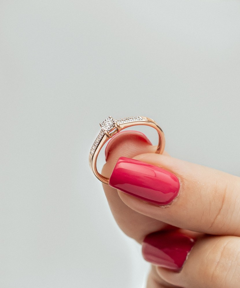 Geltono aukso žiedas su deimantais  - Goldinga