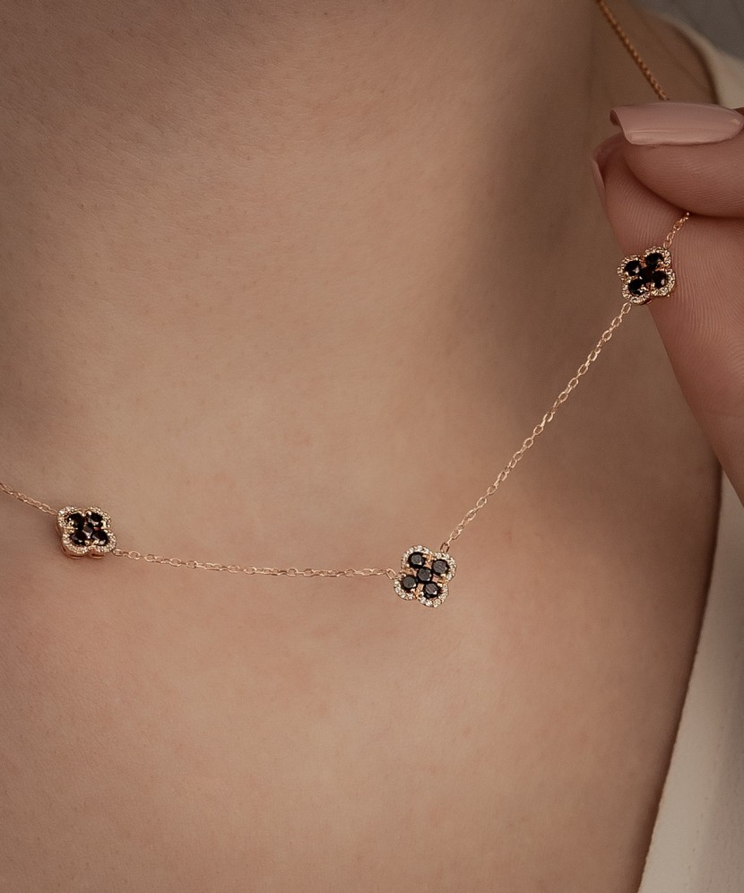 Auksinė Grandinėlė Su Deimantais