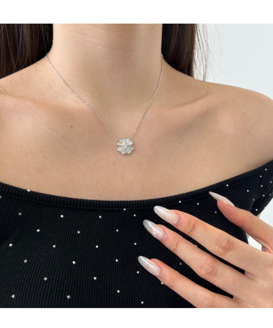 Sidabrinė grandinėlė su cirkonio pakabuku ir perlamutru