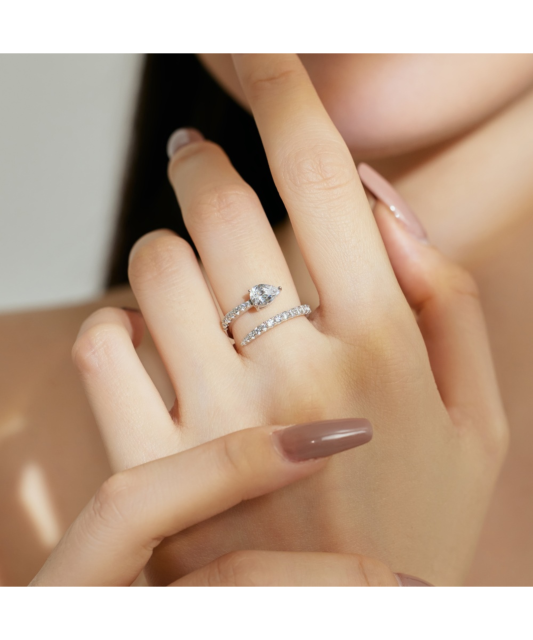 Sidabrinis žiedas su cirkoniais