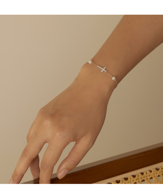 Sidabrinė apyrankė su cirkoniais ir perlais