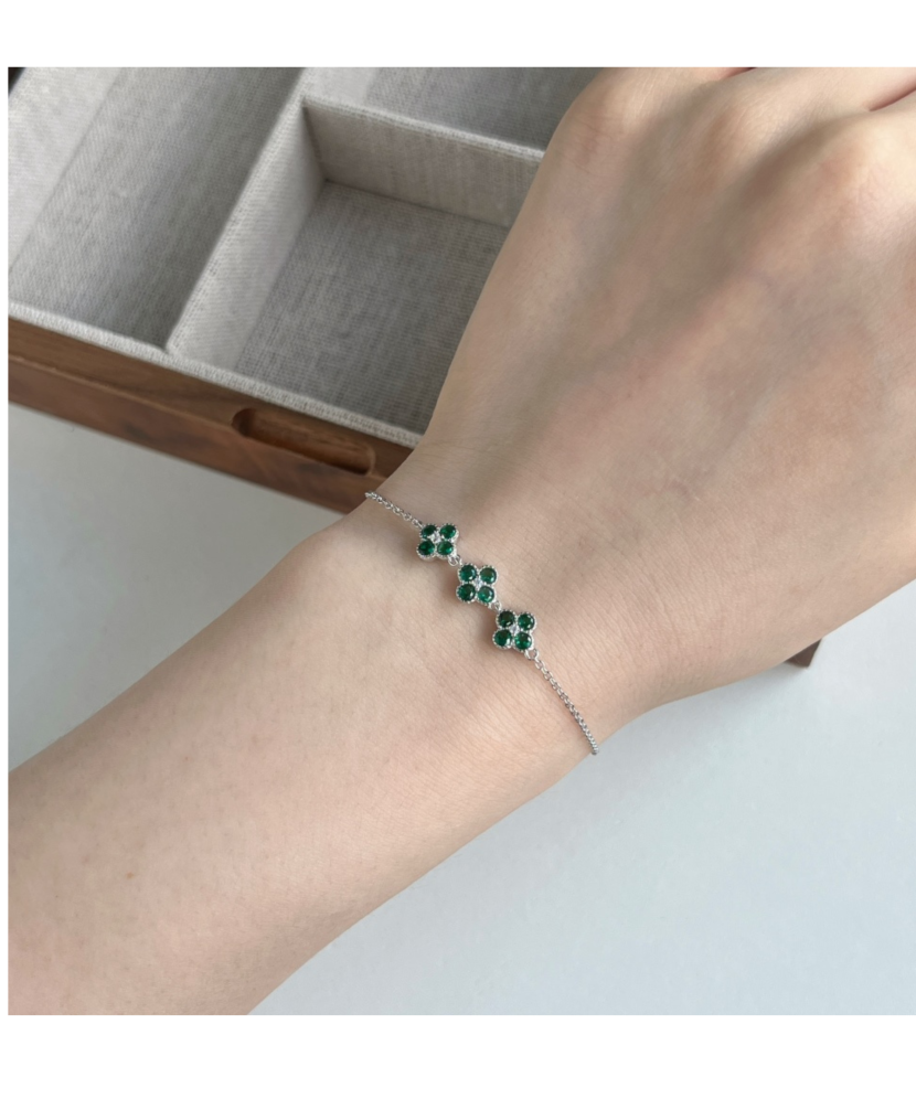 Sidabrinė apyrankė su cirkoniais