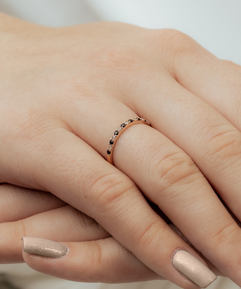 Auksinis žiedas su cirkoniais