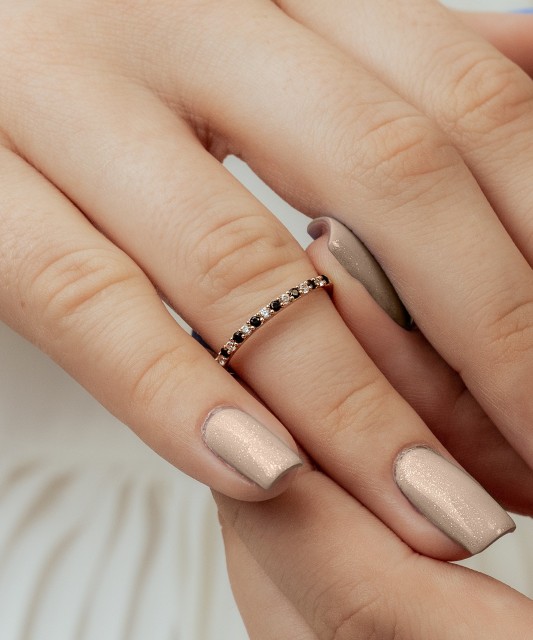 Auksinis žiedas su cirkoniais