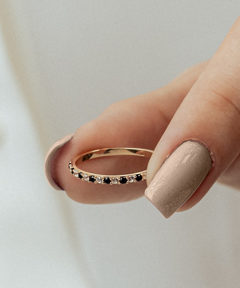 Auksinis žiedas su cirkoniais