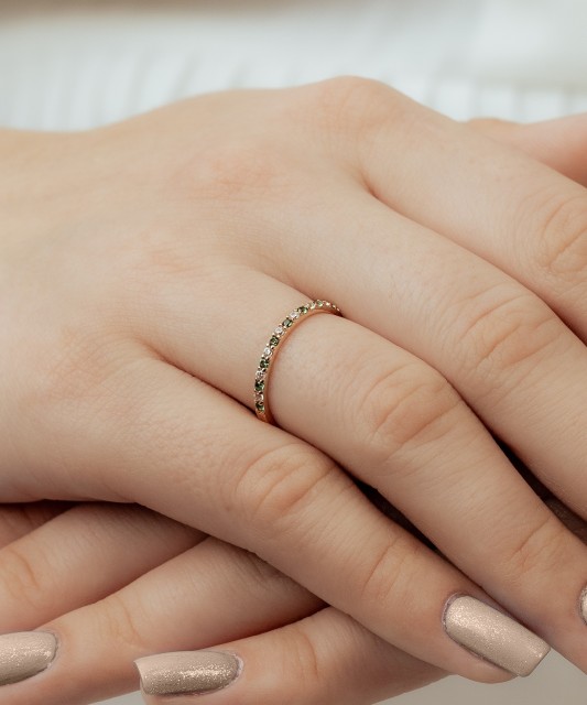 Auksinis žiedas su cirkoniais