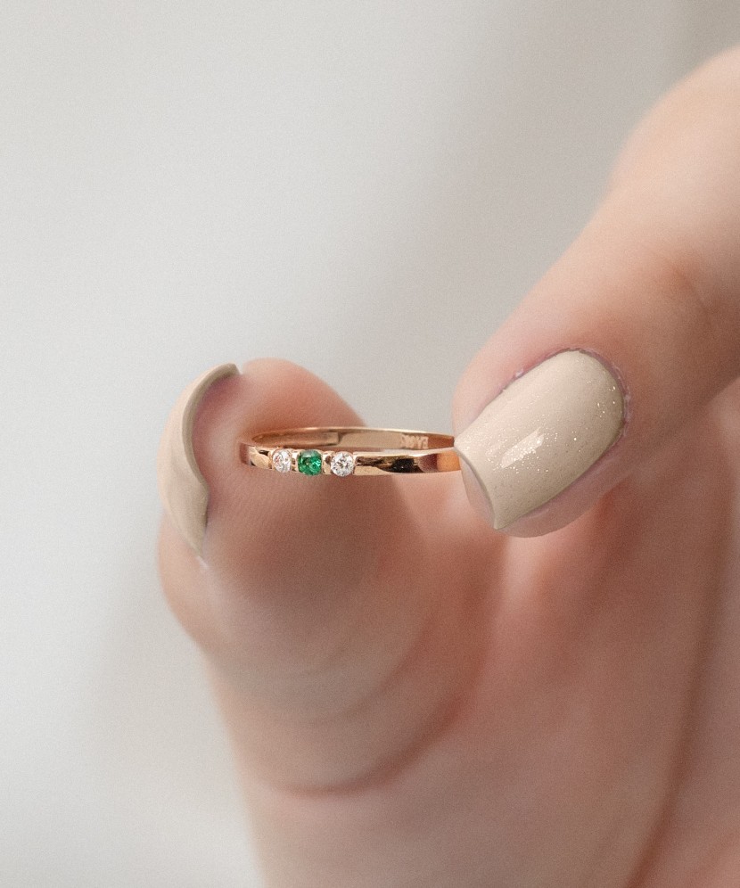 Auksinis žiedas su cirkoniais