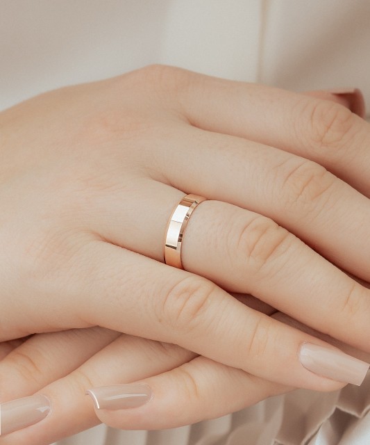 Auksinis vestuvinis žiedas 4.5mm su komfortu - 375 praba