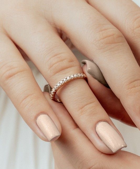 Auksinis žiedas su cirkoniais