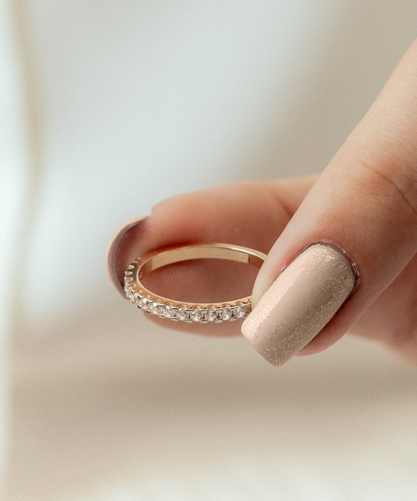 Auksinis žiedas su cirkoniais