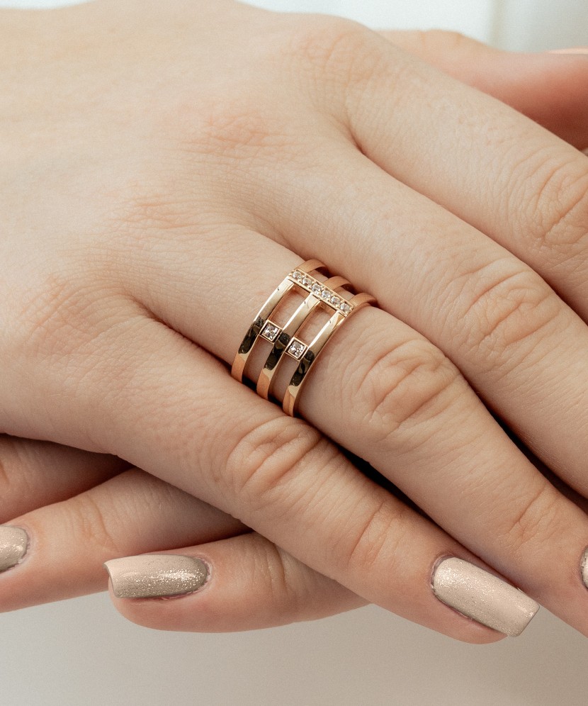 Auksinis žiedas su cirkoniais