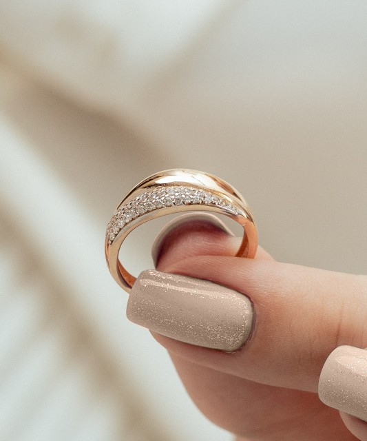 Auksinis žiedas su cirkoniais