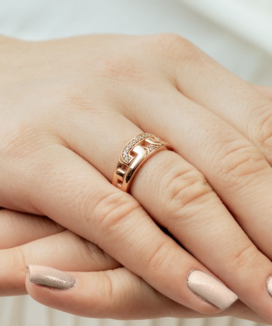 Auksinis žiedas su cirkoniais