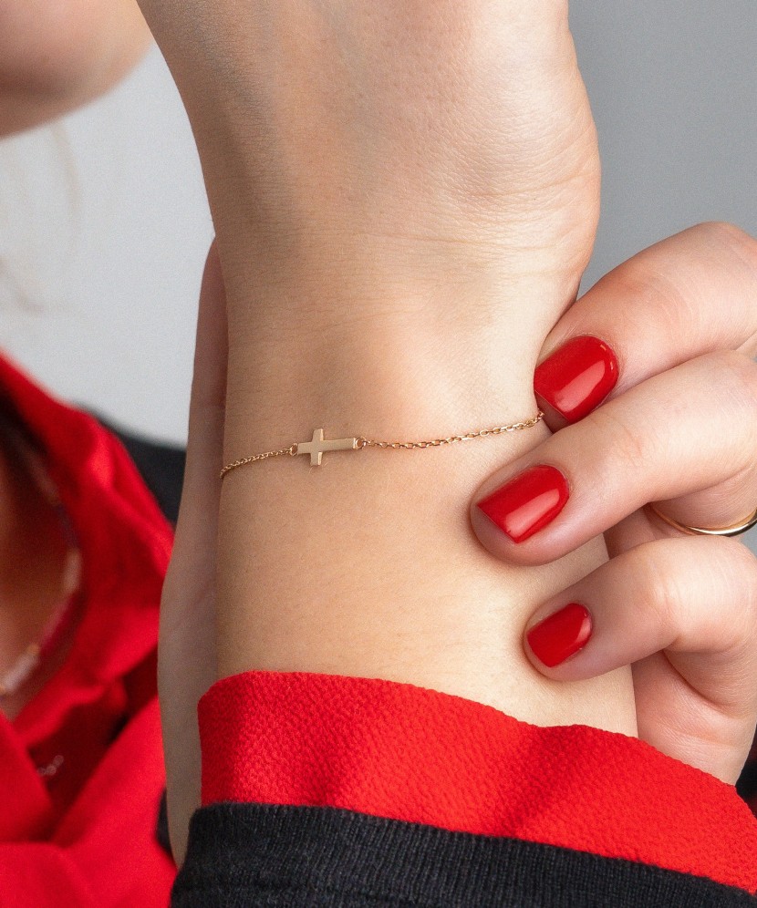 Auksinė apyrankė "Kryželis"