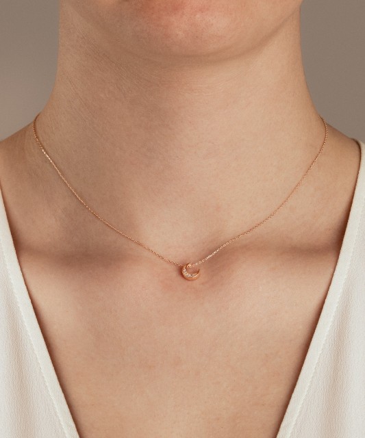 Auksinė grandinėlė su pakabuku "Mėnulis"