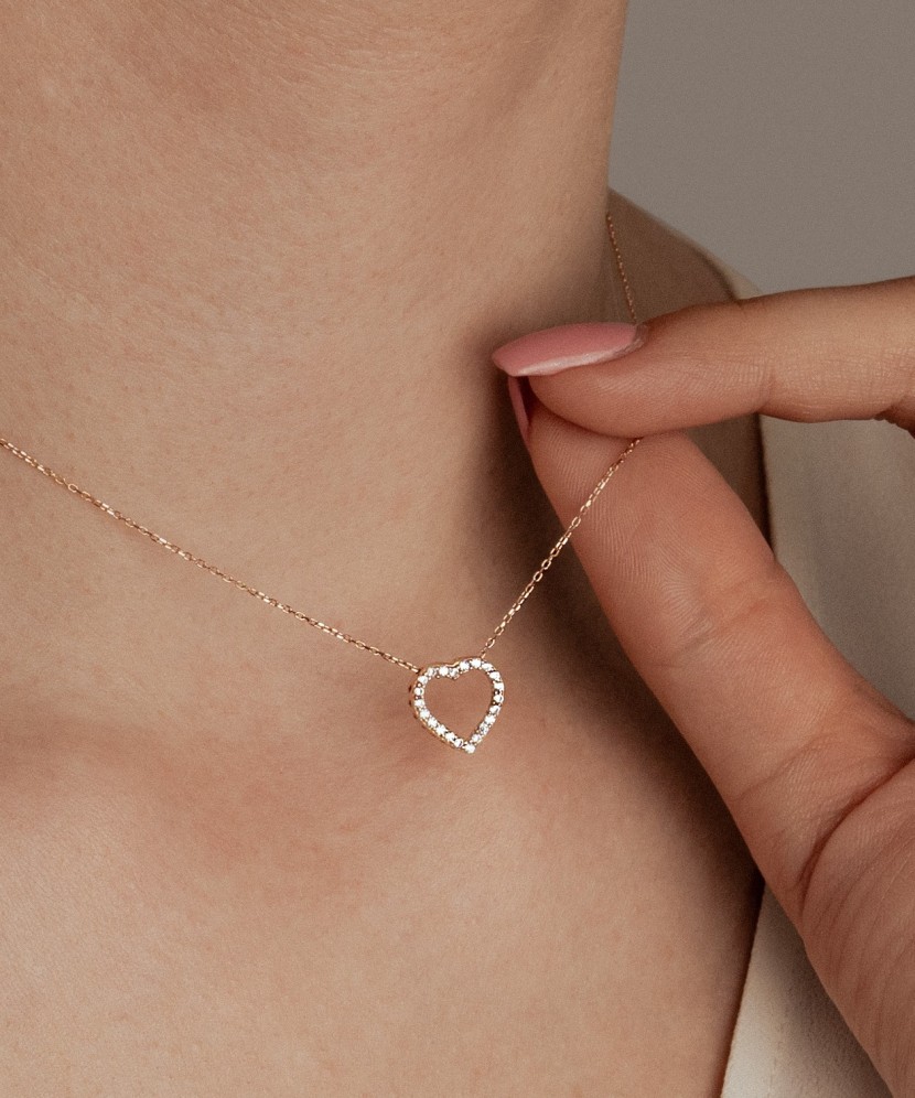 Auksinė grandinėlė su cirkonio pakabuku "Širdelė"