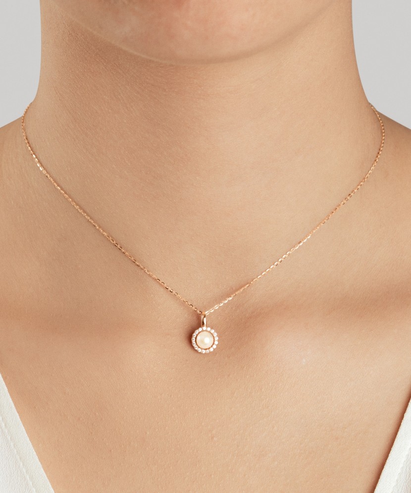 Auksinis pakabukas su perlu ir cirkoniais