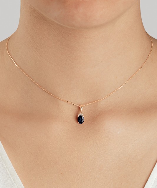 Auksinis pakabukas su cirkoniais