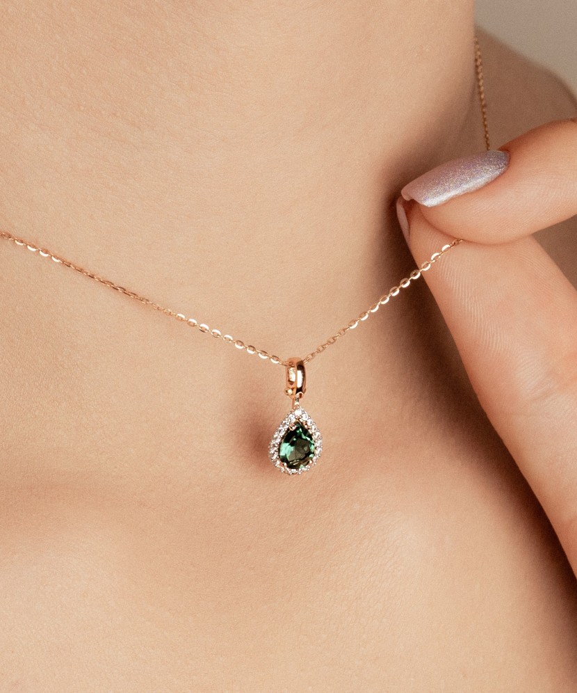 Auksinis pakabukas su cirkoniais