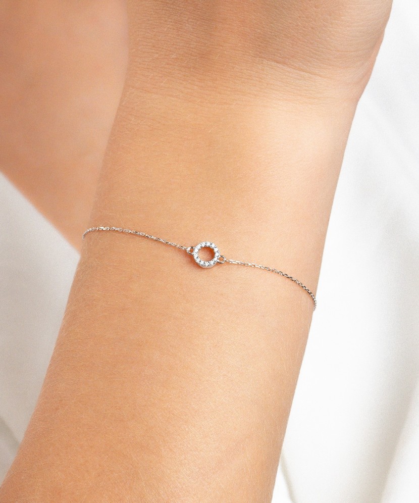 Balto aukso apyrankė su deimantais