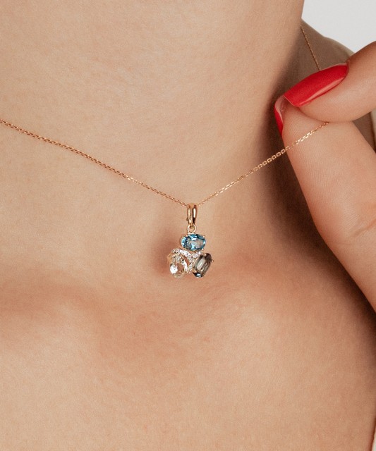 Geltono aukso pakabukas su London topazais, topazais ir deimantais