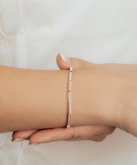 Sidabrinė apyrankė dengta auksu su cirkoniais