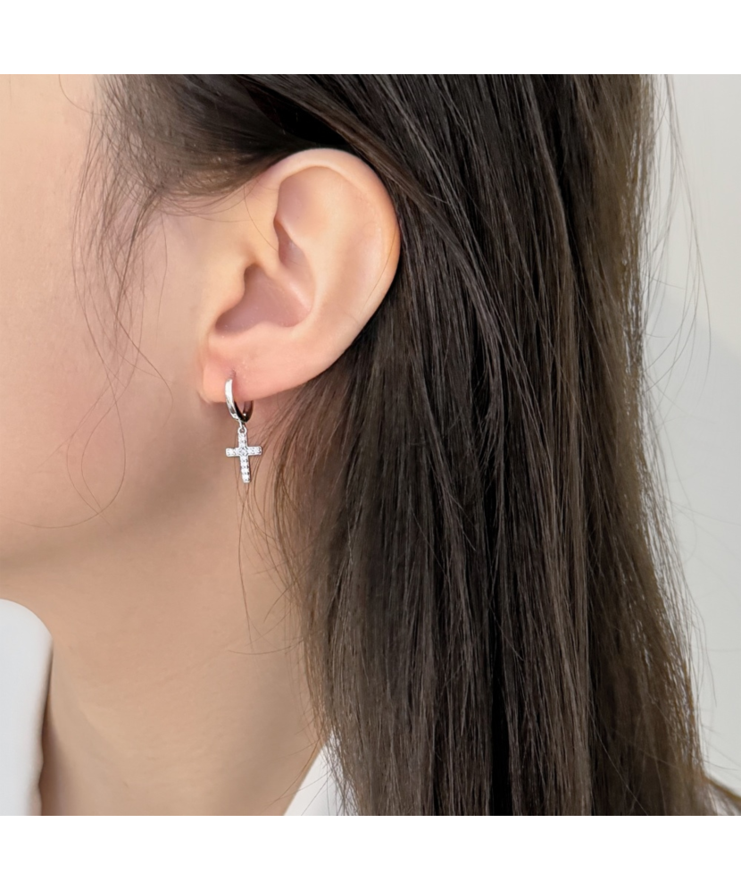 Sidabriniai auskarai su cirkoniais "Kryželis"