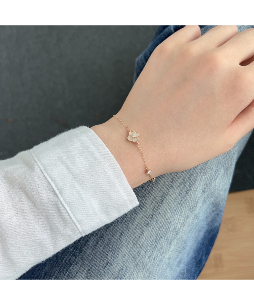 Paauksuota Sidabrinė apyrankė su cirkoniais ir perlamutru