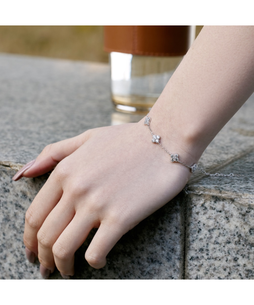 Sidabrinė apyrankė su cirkoniais