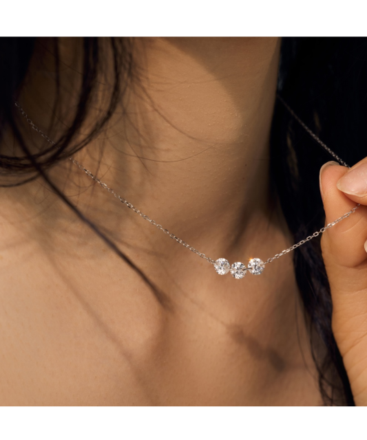 Sidabrinė grandinėlė su cirkonio pakabuku