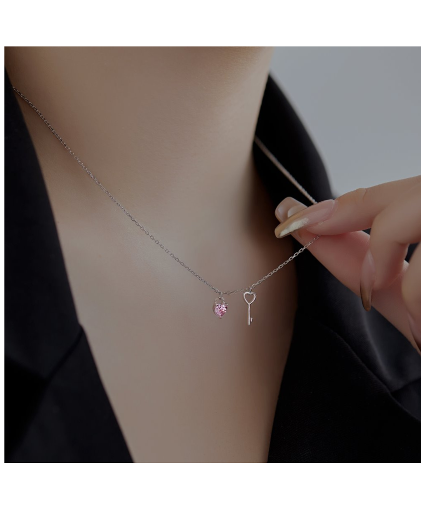 Sidabrinė grandinėlė su cirkonio pakabuku "Širdelė"