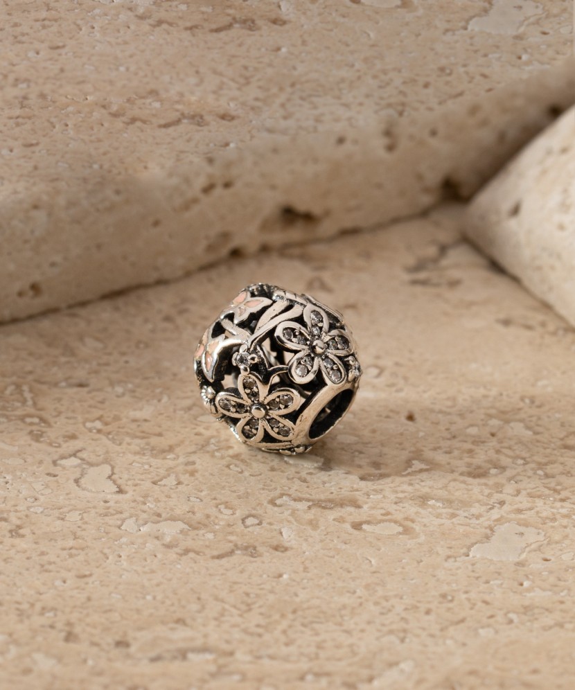 Sidabrinis pakabukas su cirkoniais "Bačkutė"