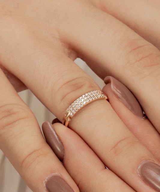 Auksinis žiedas su cirkoniais