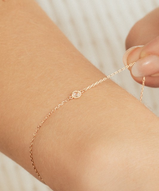 Auksinė apyrankė su cirkoniu