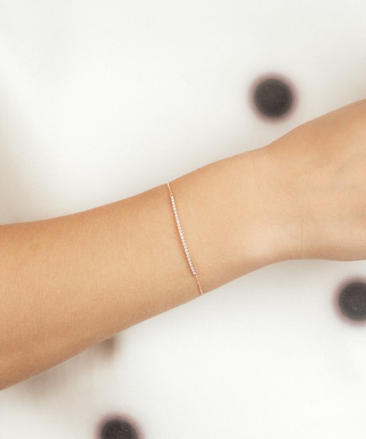 Auksinė apyrankė su deimantais