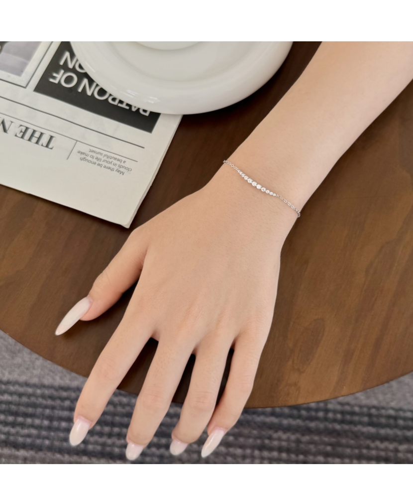 Sidabrinė apyrankė su cirkoniais