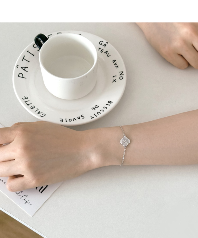 Sidabrinė apyrankė