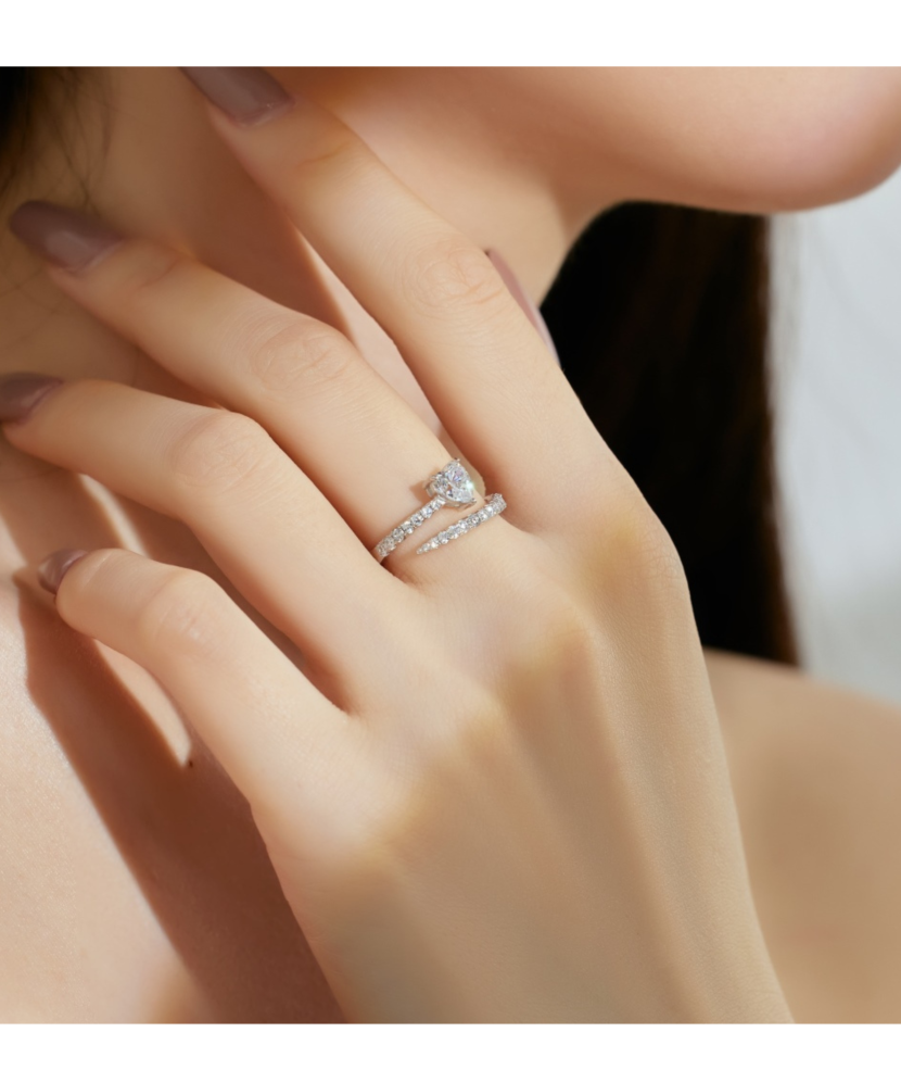 Sidabrinis žiedas su cirkoniais