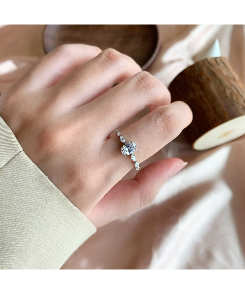 Sidabrinis žiedas su cirkoniais