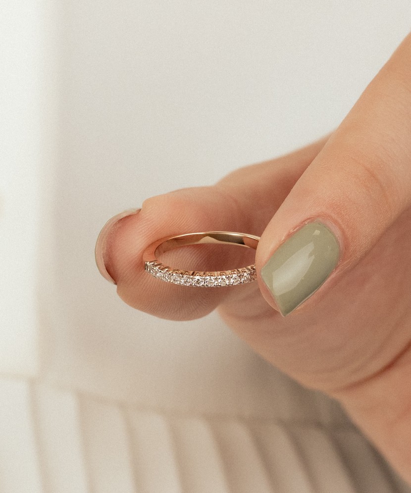 Auksinis žiedas su briliantais