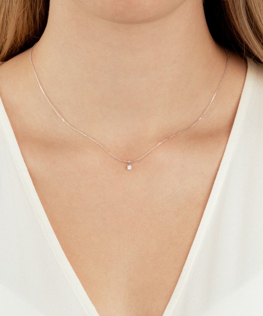 Balto aukso Grandinėlė Su Deimantiniu Pakabuku  - Goldinga