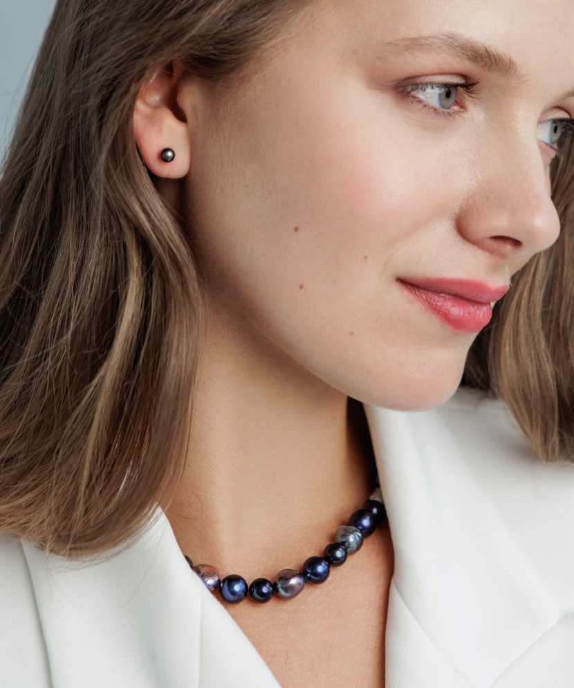 Auksiniai auskarai su taičio perlais