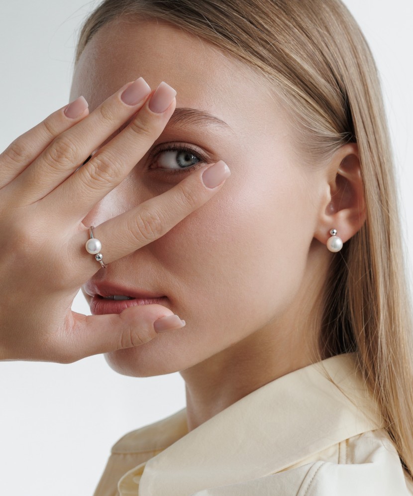 Sidabrinis žiedas su perlu