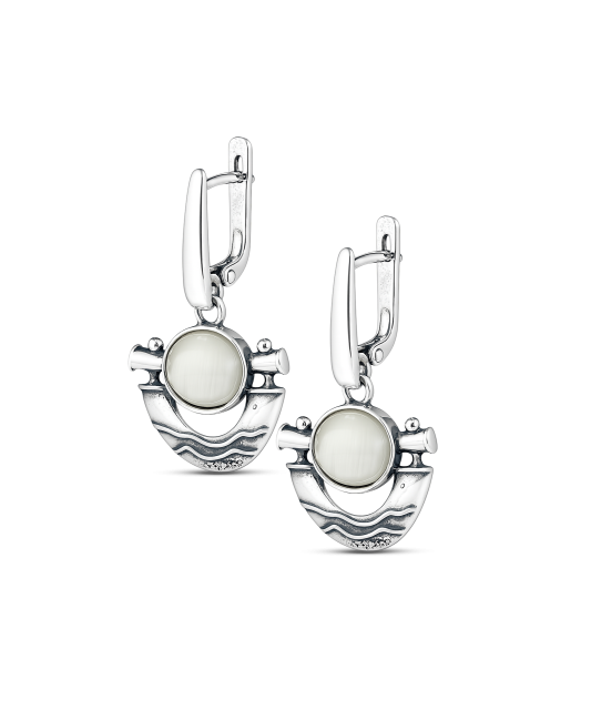 Sidabriniai auskarai su katės akies akmeniu