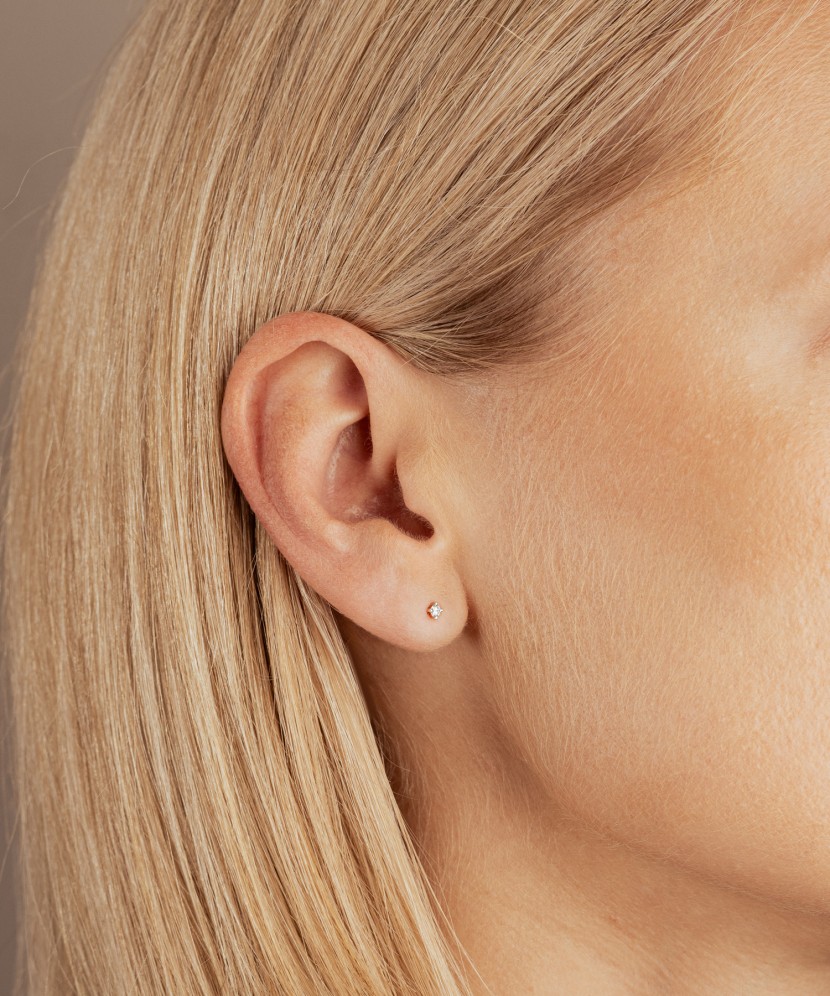 Auksinis auskaras su deimantu 0,05ct