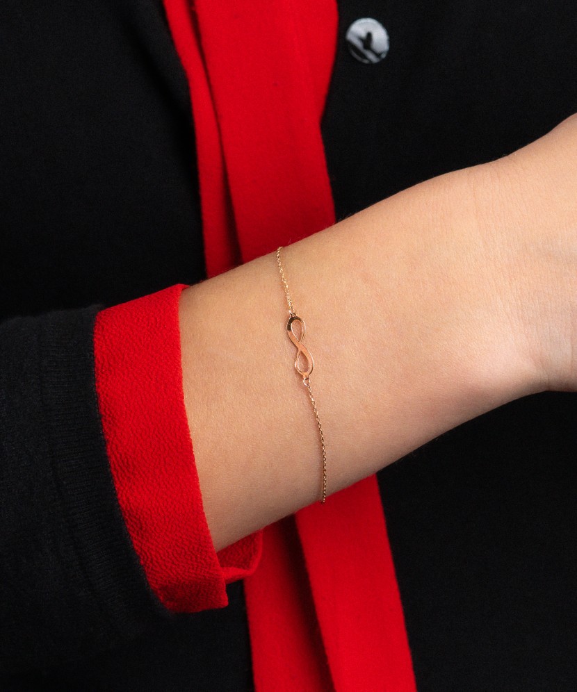 Auksinė apyrankė su cirkonio užsegimu "Begalybė"