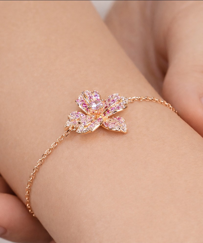 Paauksuota sidabrinė apyrankė su cirkoniais