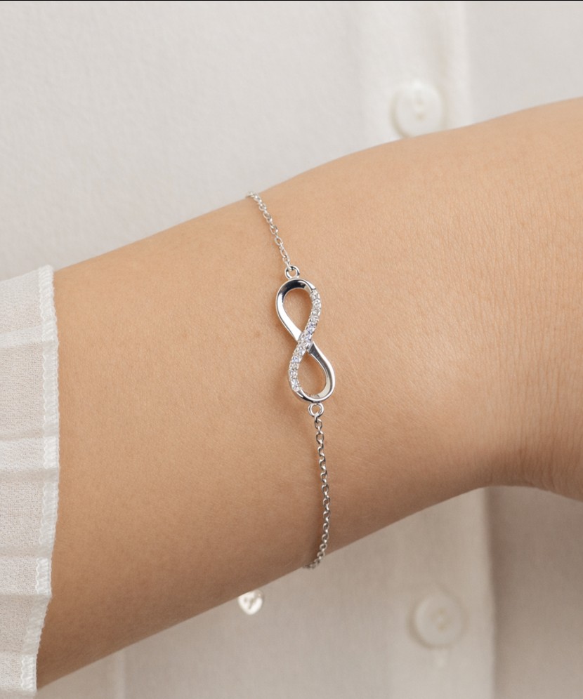 Sidabrinė apyrankė su cirkoniais "Begalybė"