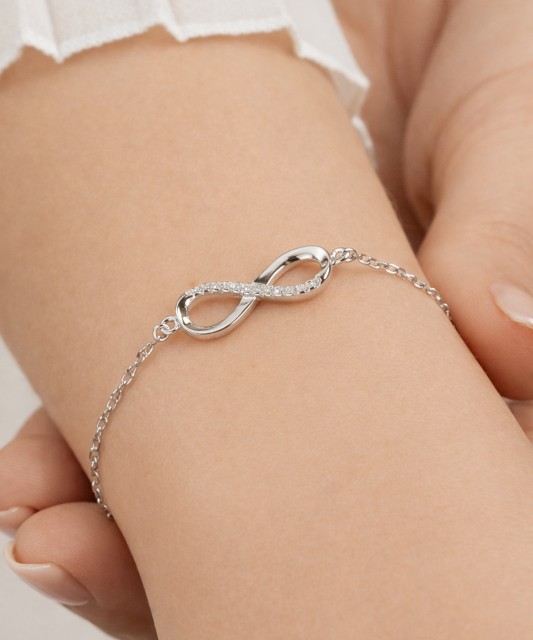 Sidabrinė apyrankė su cirkoniais "Begalybė"